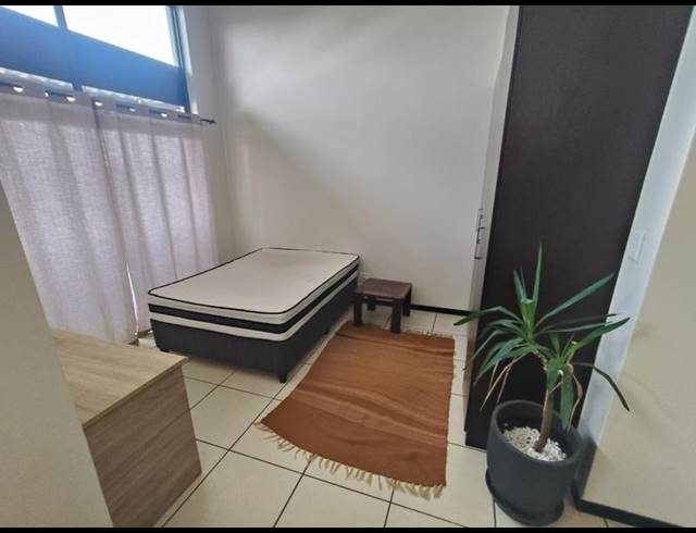 1 BEDROOM PROPERTY TO RENT IN FOURWAYS
